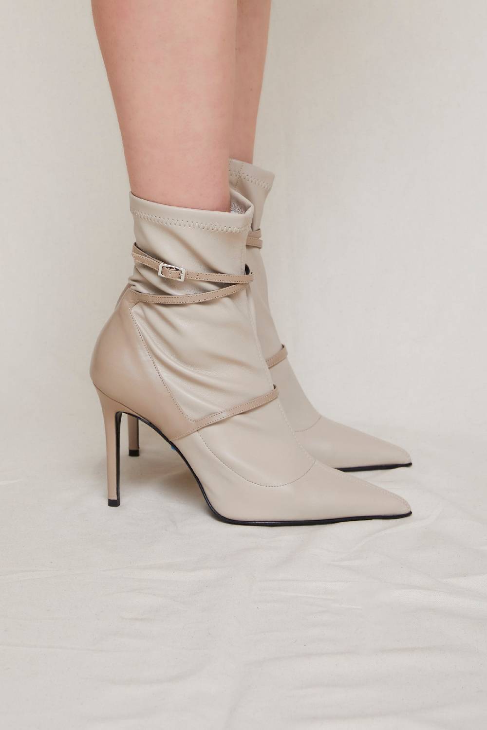 Kalliste K95 STRETCH ANKLE BOOTS OFF-WHITE Affare Del Giorno