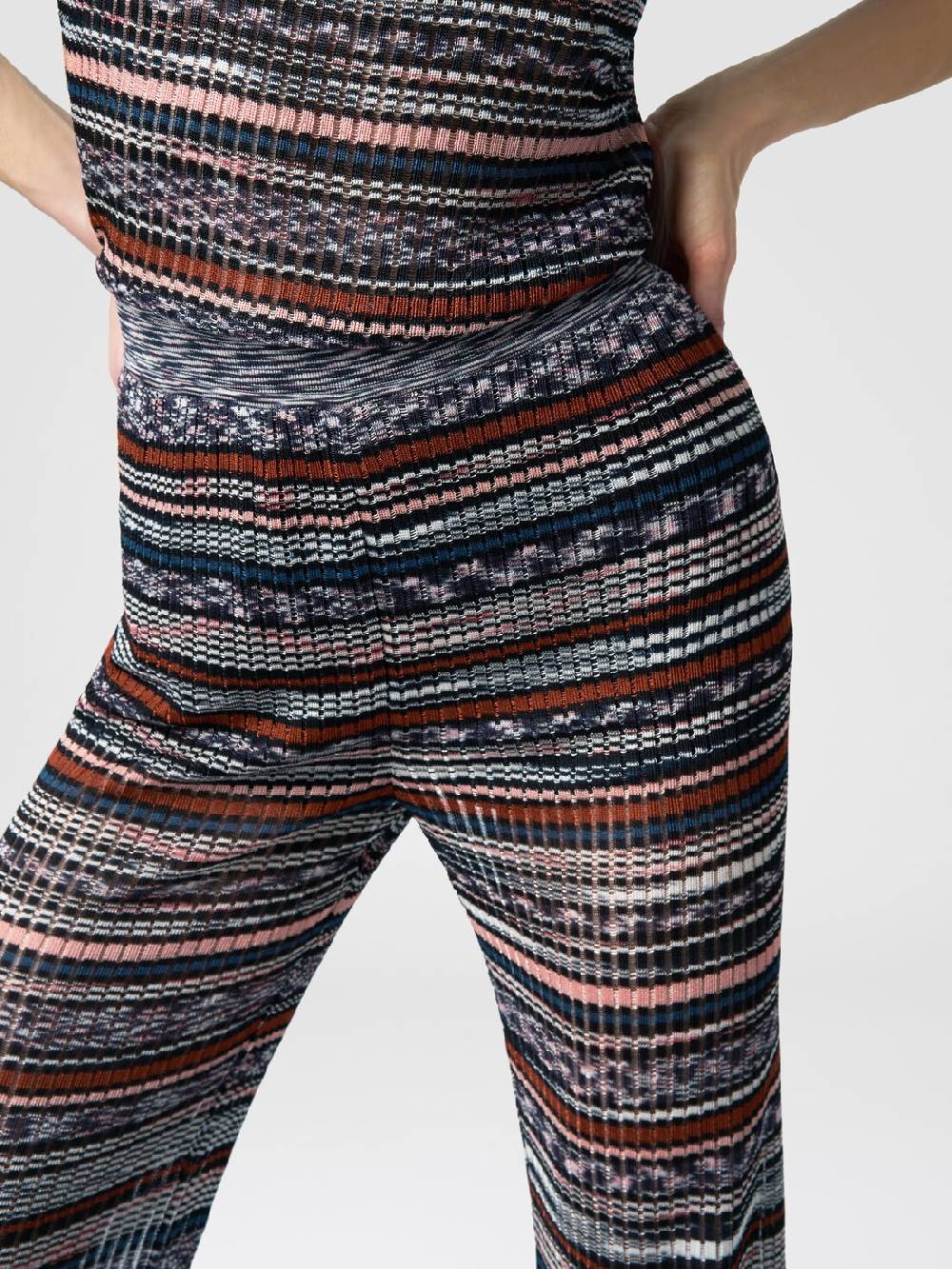 Missoni Pantaloni a costine in maglia di viscosa fiammata 2025