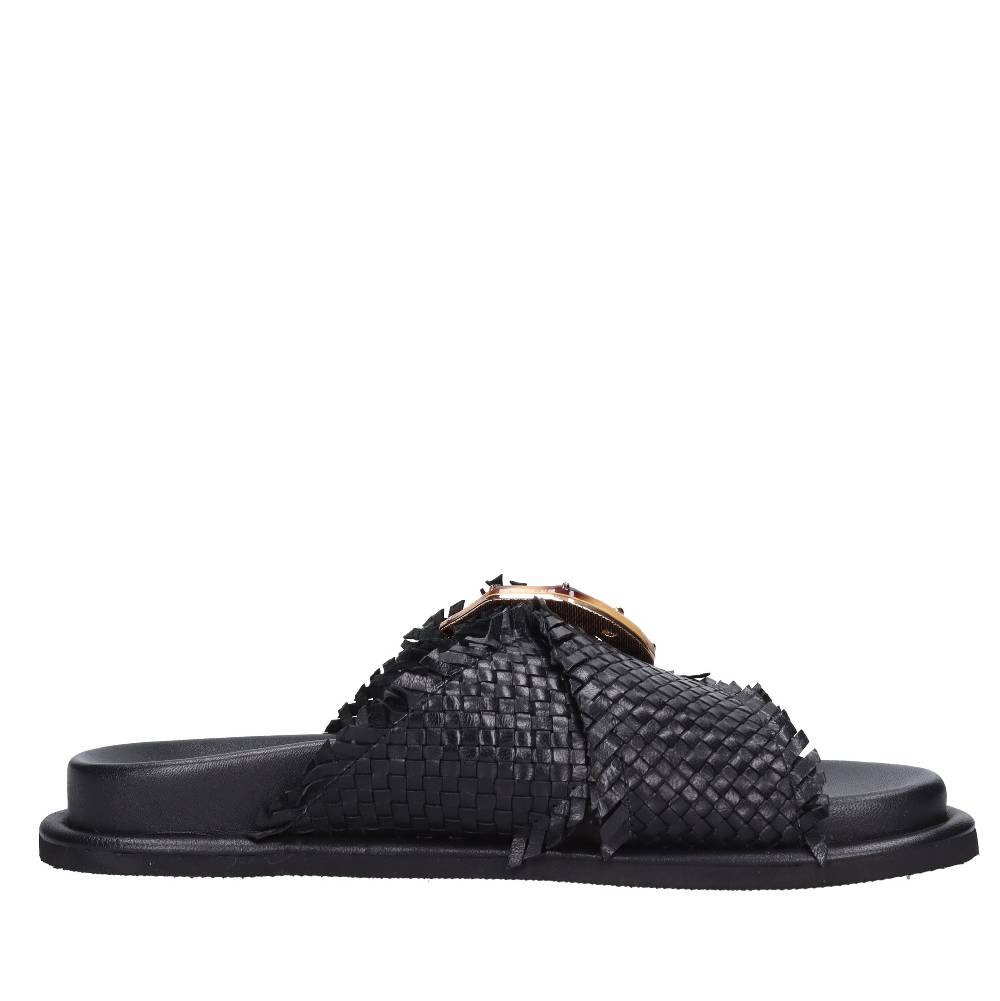 EMANUELLE VEE Mules in pelle Italia