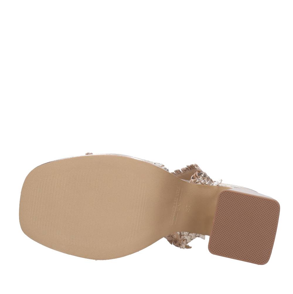 EMANUELLE VEE Sandali in pelle Offerta