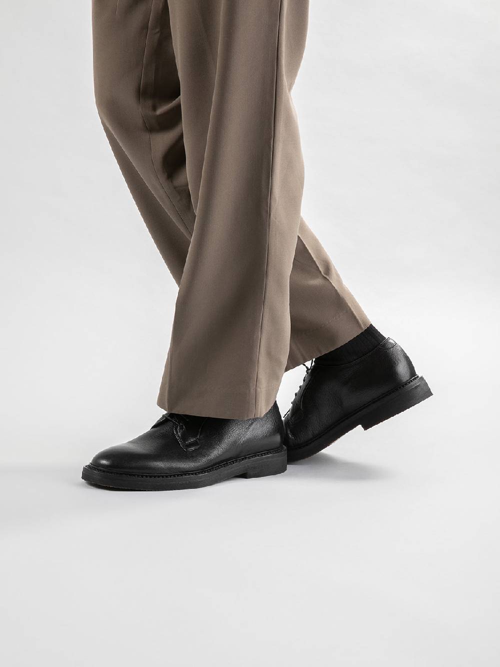 Officine Creative HOPKINS FLEXI 201 Scarpe Derby in Pelle Nera In Linea