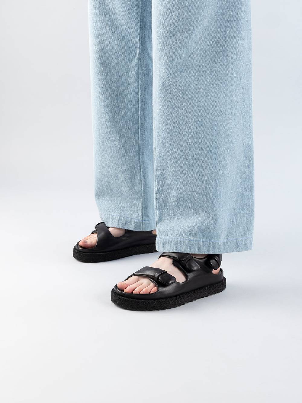 Officine Creative SANDS 102 Sandali Sling Back in Pelle Nera Promozione Limitata