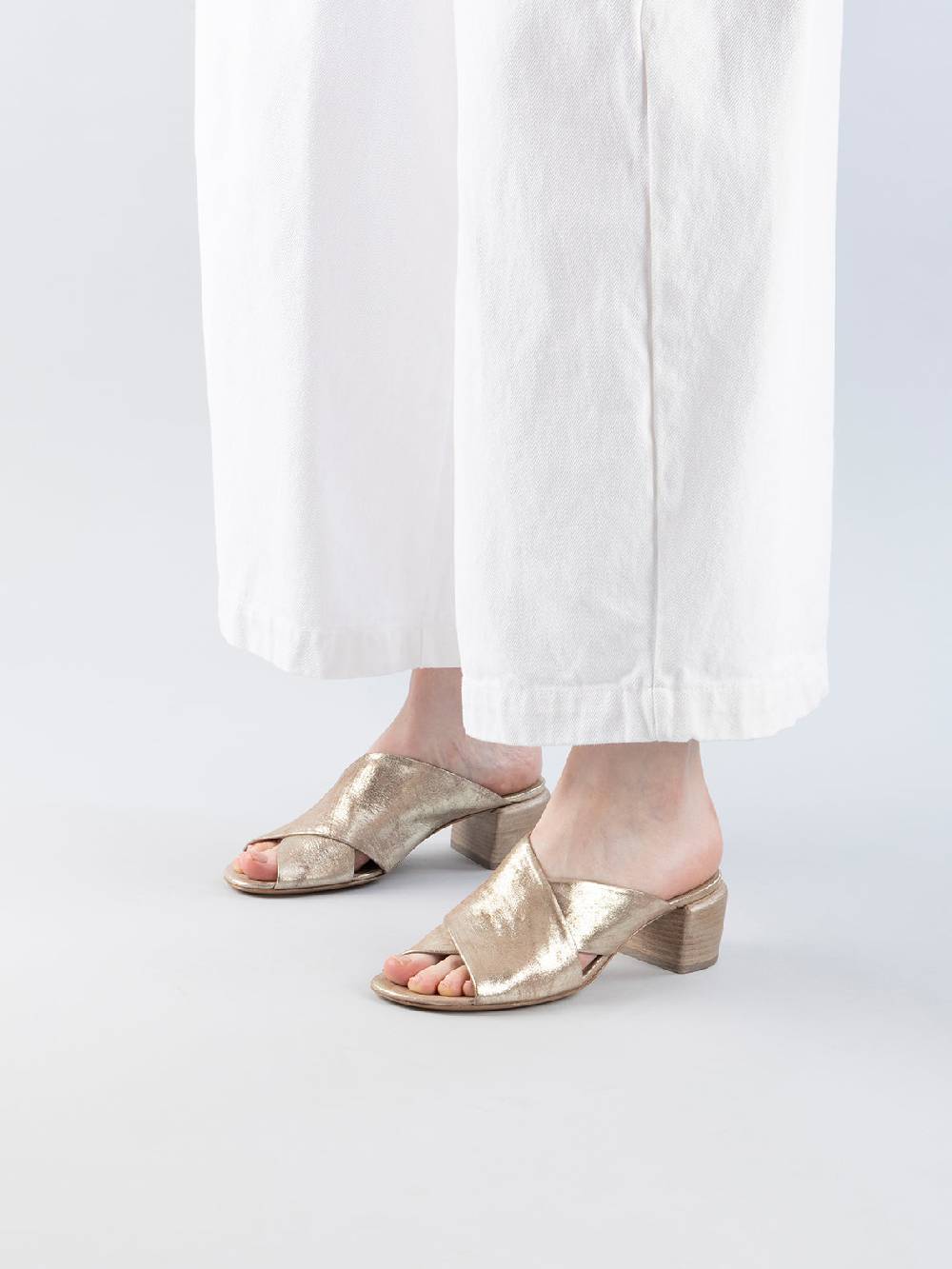 Officine Creative HADRY 007 Sandali Slide in Pelle Tortora Fino Al -60%