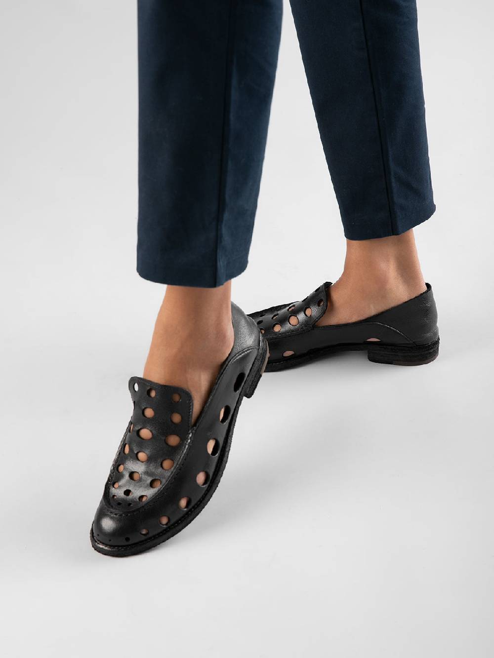 Officine Creative LEXIKON 542 Mocassini in Pelle Nera Qualità
