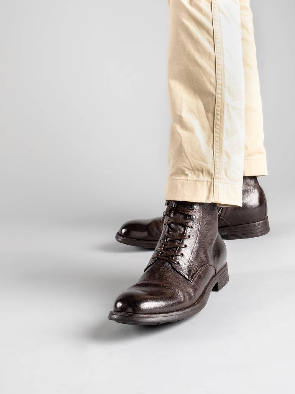 Officine Creative CHRONICLE 004 Stivali Stringati in Pelle Marrone Sottocosto