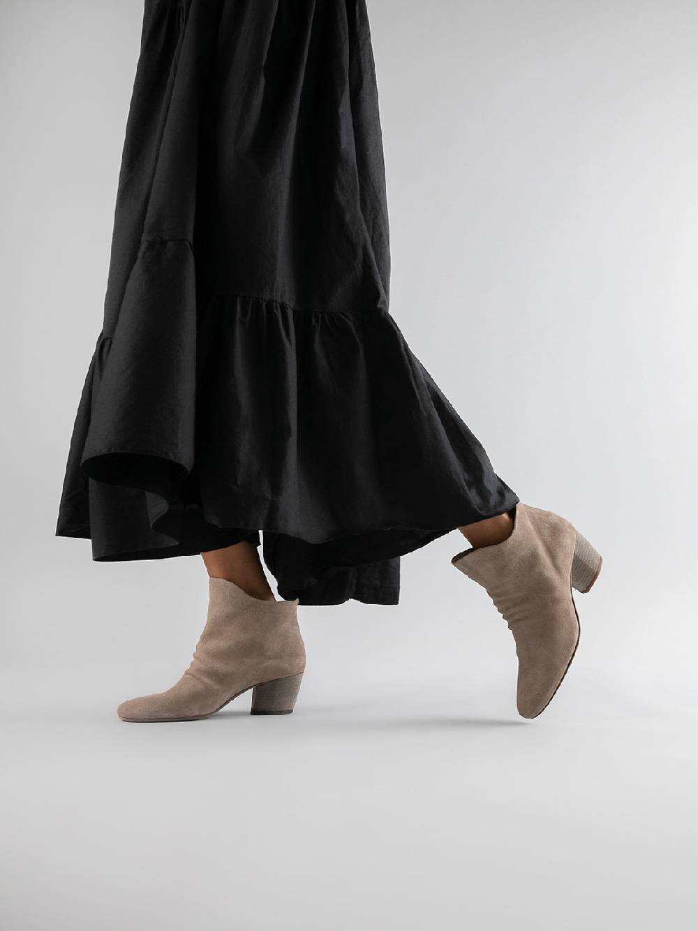 Officine Creative BETH 006 Stivaletti in Pelle Scamosciata Tortora Moda