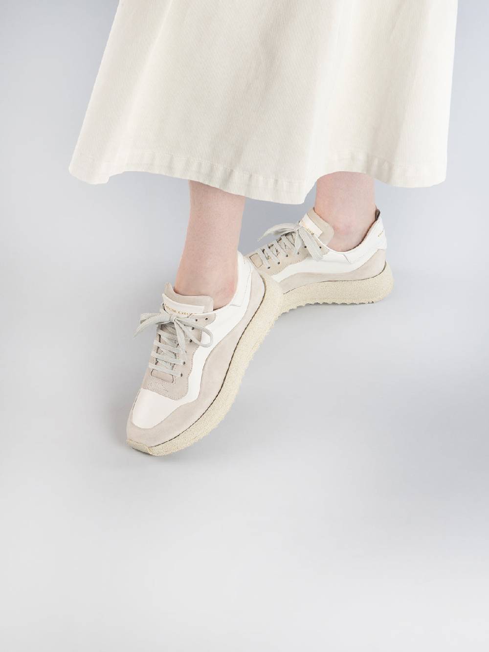 Officine Creative RACE RUBREX 101 Sneakers Basse in Pelle e Camoscio Bianca Spedizione Gratuita
