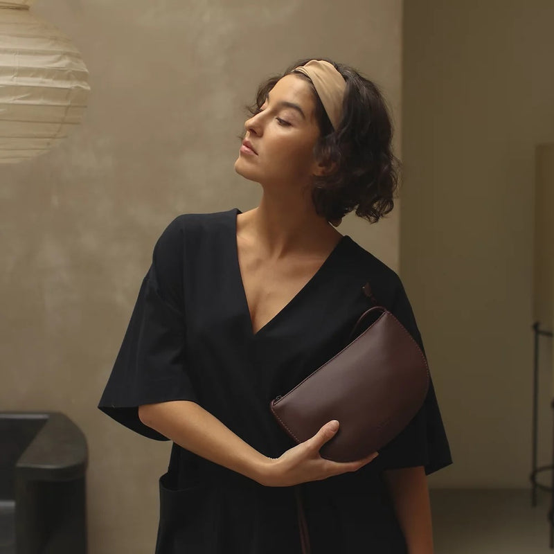 Olive E Miele HALF MOON BAG MOGANO Negozio