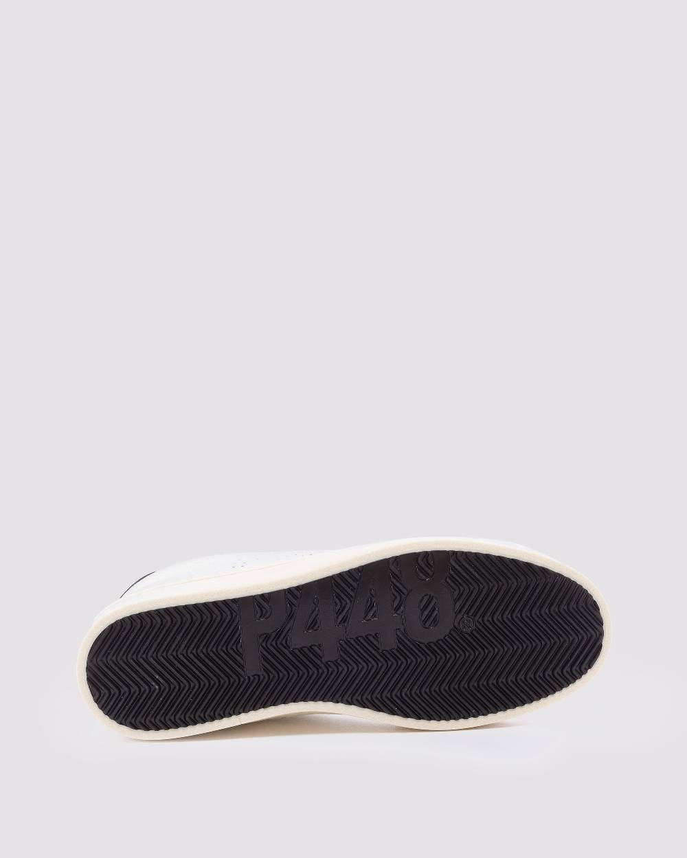 P448 John Charcoal Economico
