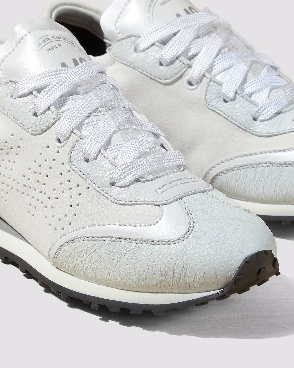 P448 Audry White Presa