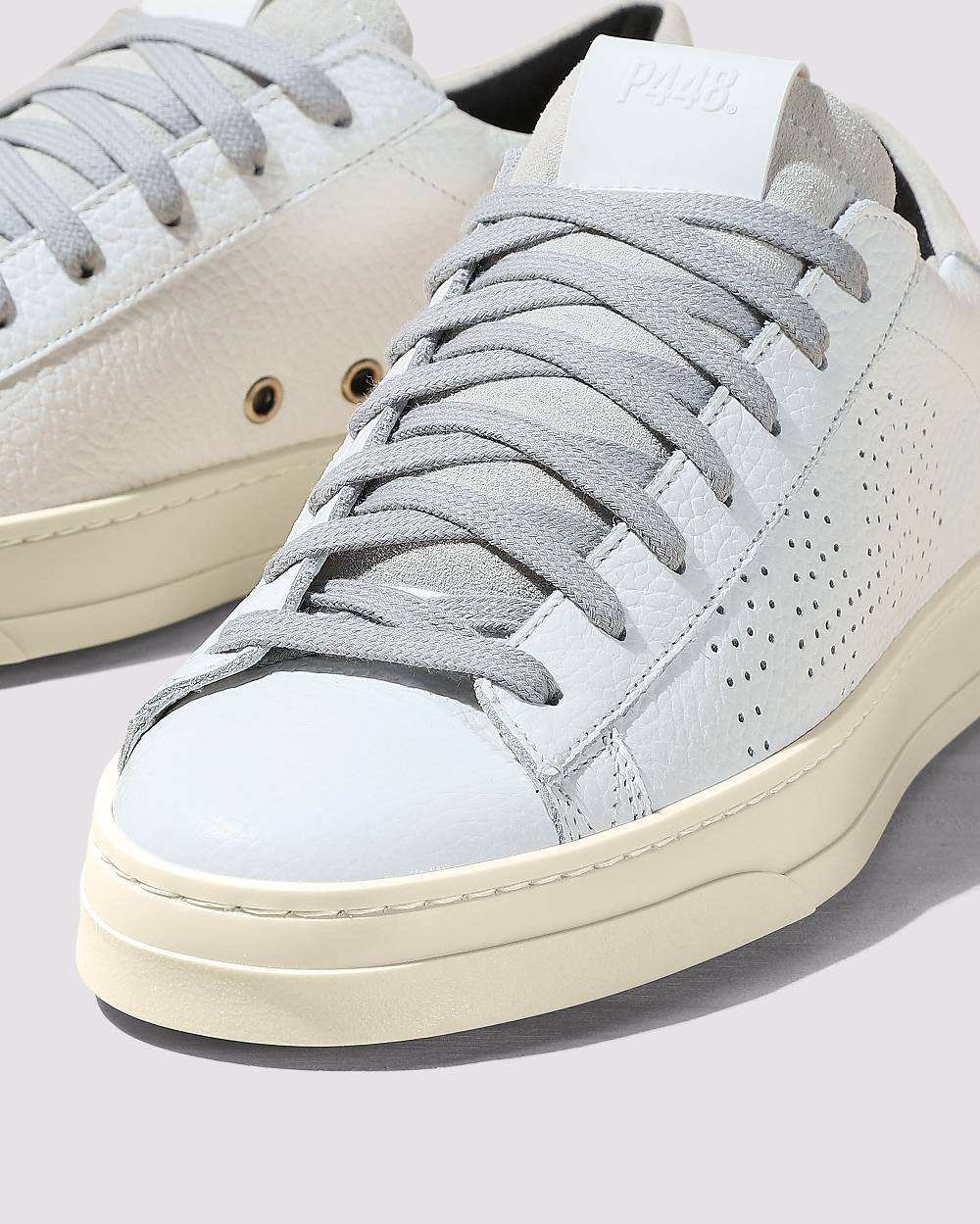 P448 Jack All White Economico