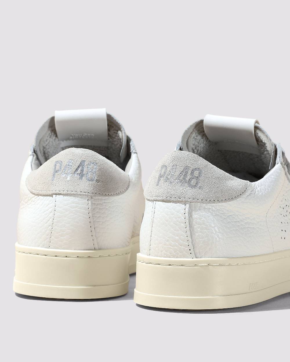 P448 Jack All White Economico