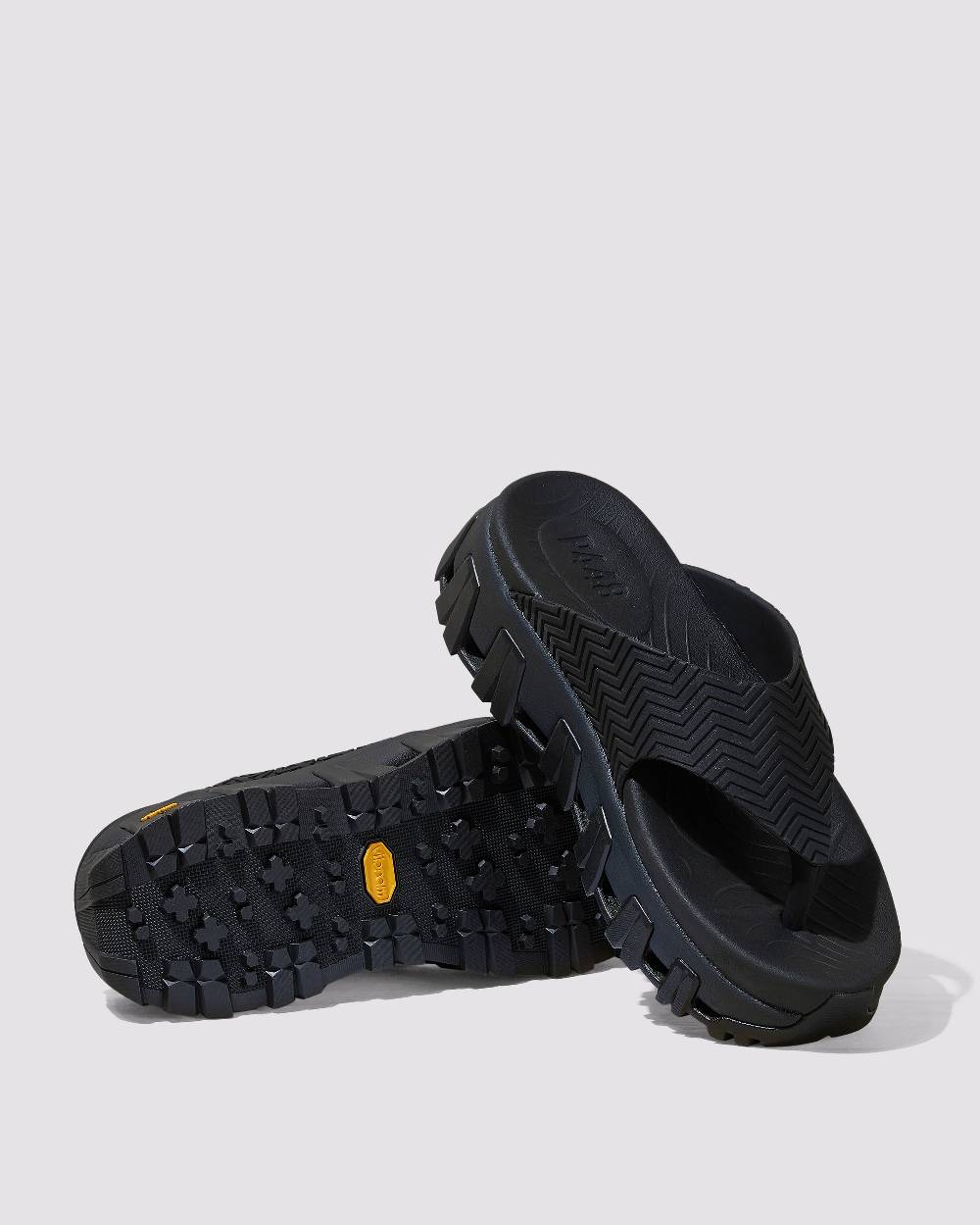 P448 Bondi Tux/Black Promozione