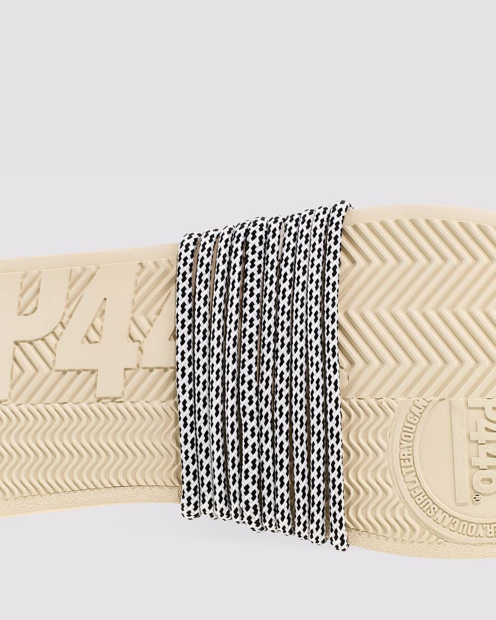 P448 Shoelaces White/Black Speckled Qualità