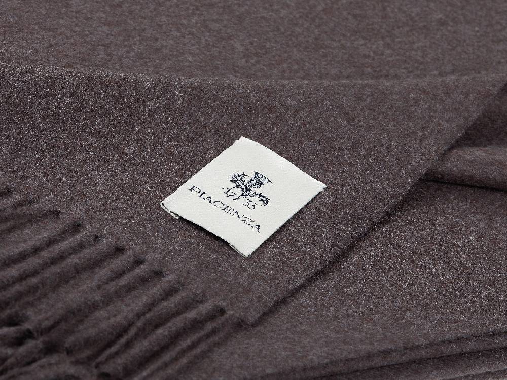 Piacenza 1733 Aeternum Plaid grigio in puro Cashmere 2025