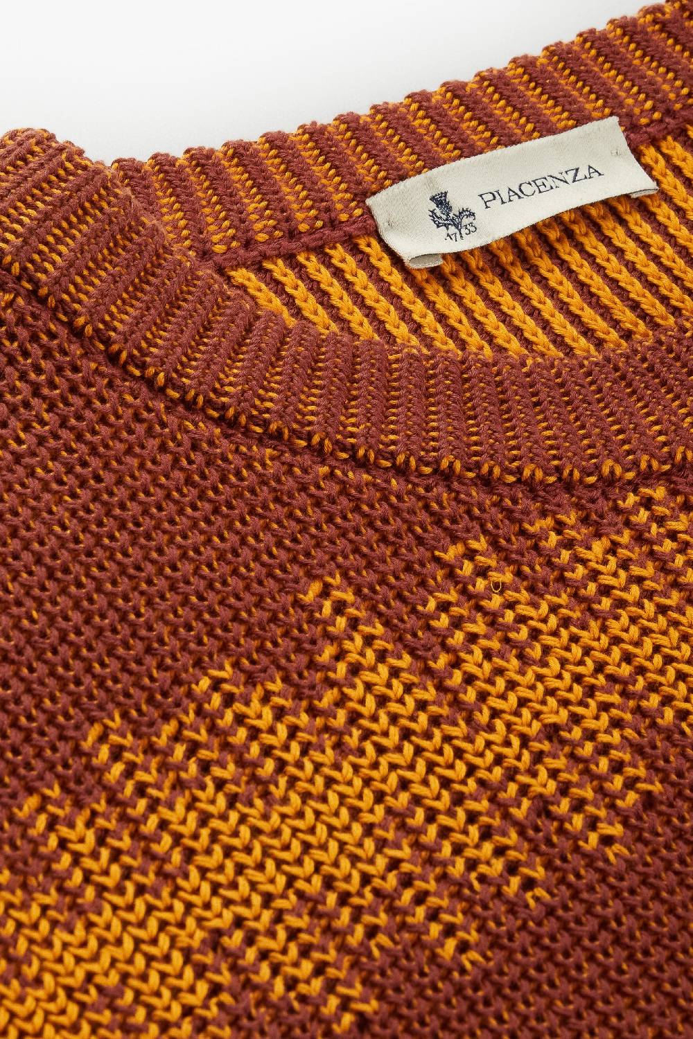 Piacenza 1733 Maglione ikat striped cob bruciato e becco d'oca In Vendita