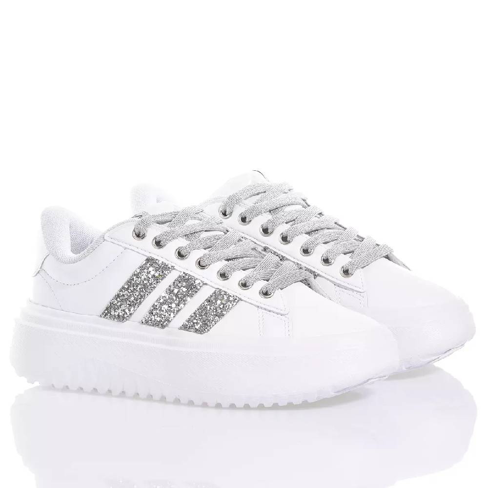 ADIDAS  Sneakers Adidas da Donna Piattaforma Bianco Argento in Eco-Pelle In Vendita