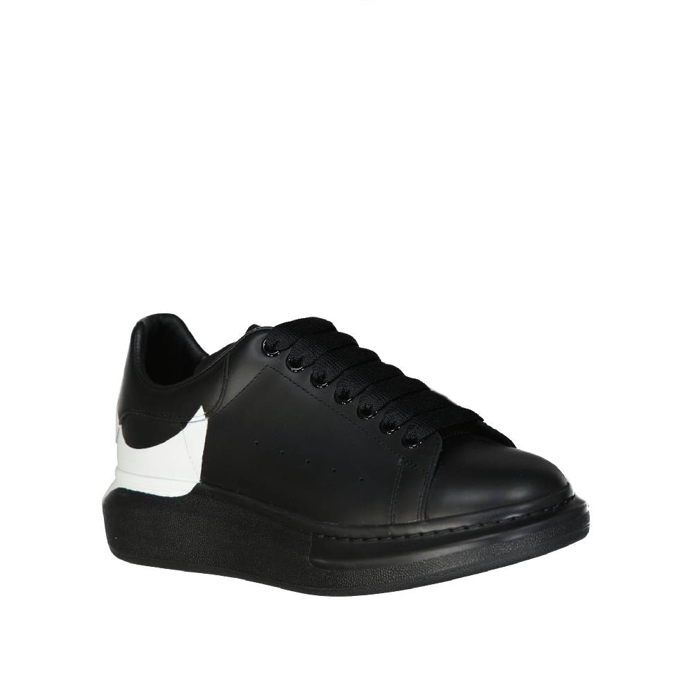 ALEXANDER MCQUEEN  Sneakers Oversize in Pelle Nera Uomo Alexander McQueen Vendita Economica