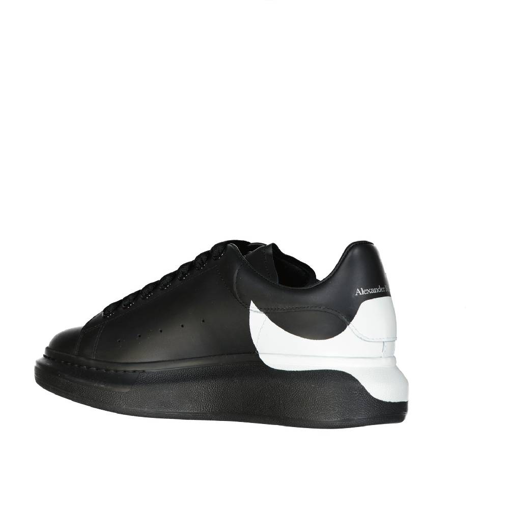ALEXANDER MCQUEEN  Sneakers Oversize in Pelle Nera Uomo Alexander McQueen Vendita Economica