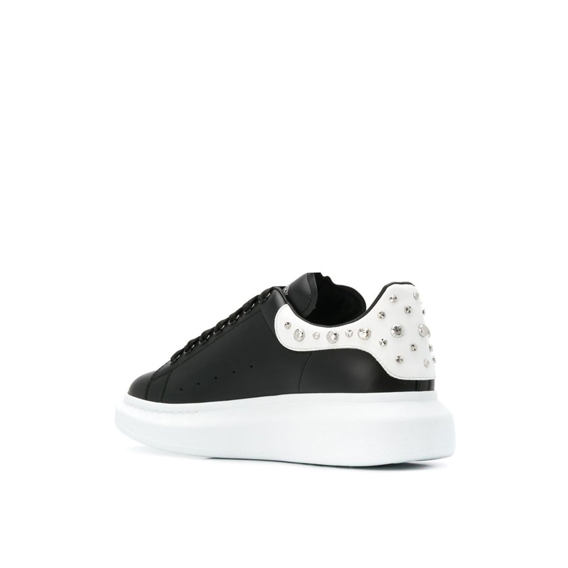 ALEXANDER MCQUEEN  Sneakers Alexander McQueen Nere in Pelle Borchiata Vendite Flash