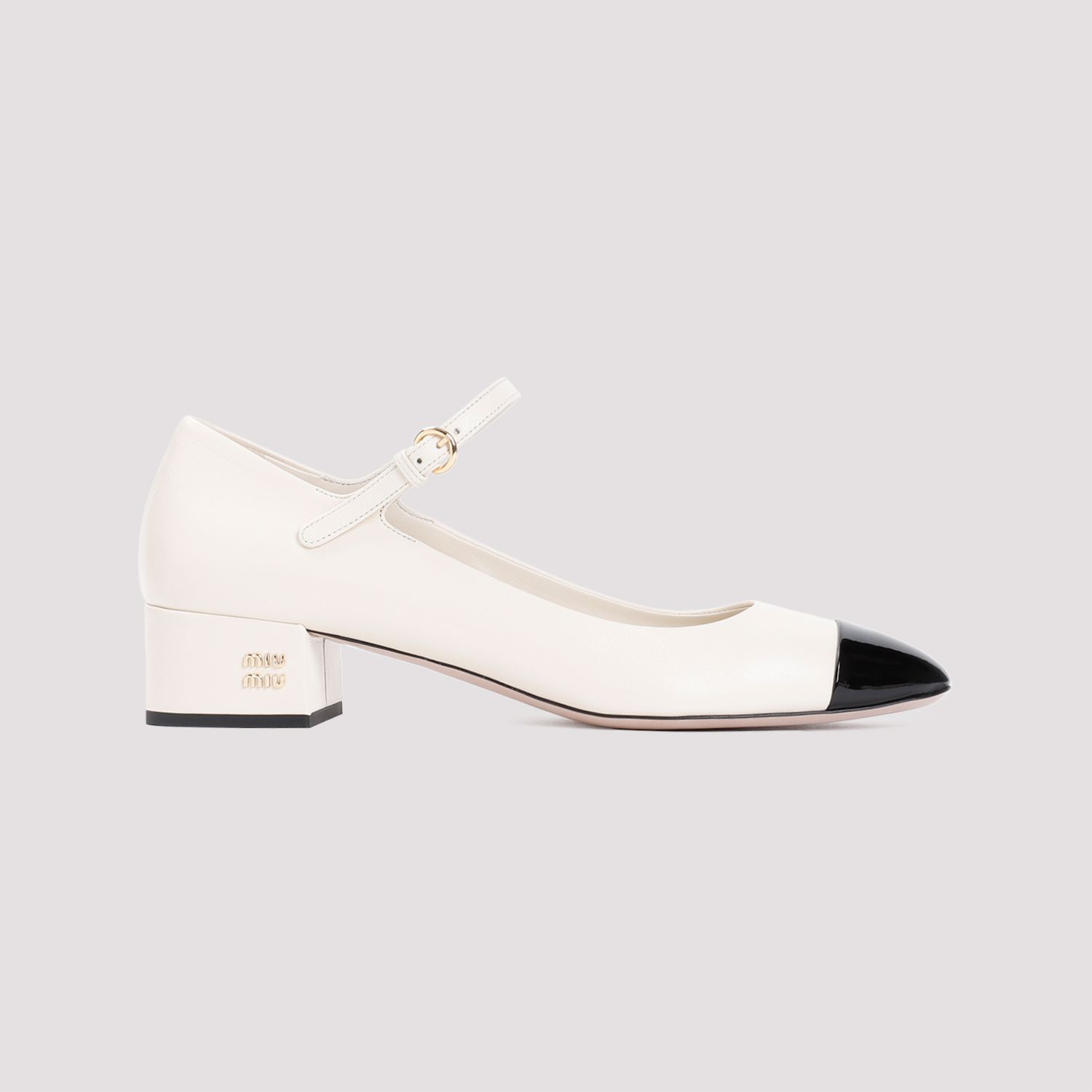 MIU MIU  Decollete in Pelle Color Nude MIU MIU con Tacco Logo Metallico Consegna Veloce