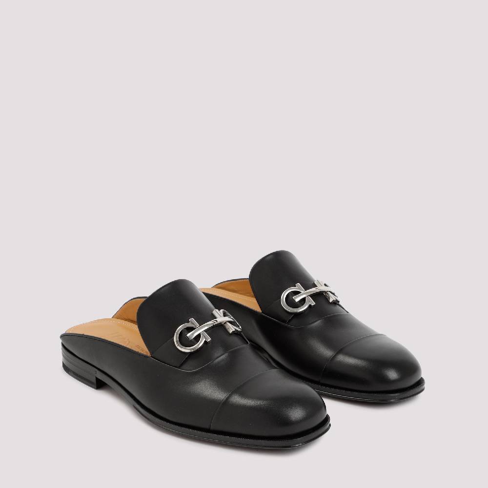 SALVATORE FERRAGAMO  Stivaletti Neri in Vitello Salvatore Ferragamo Uomo Moda
