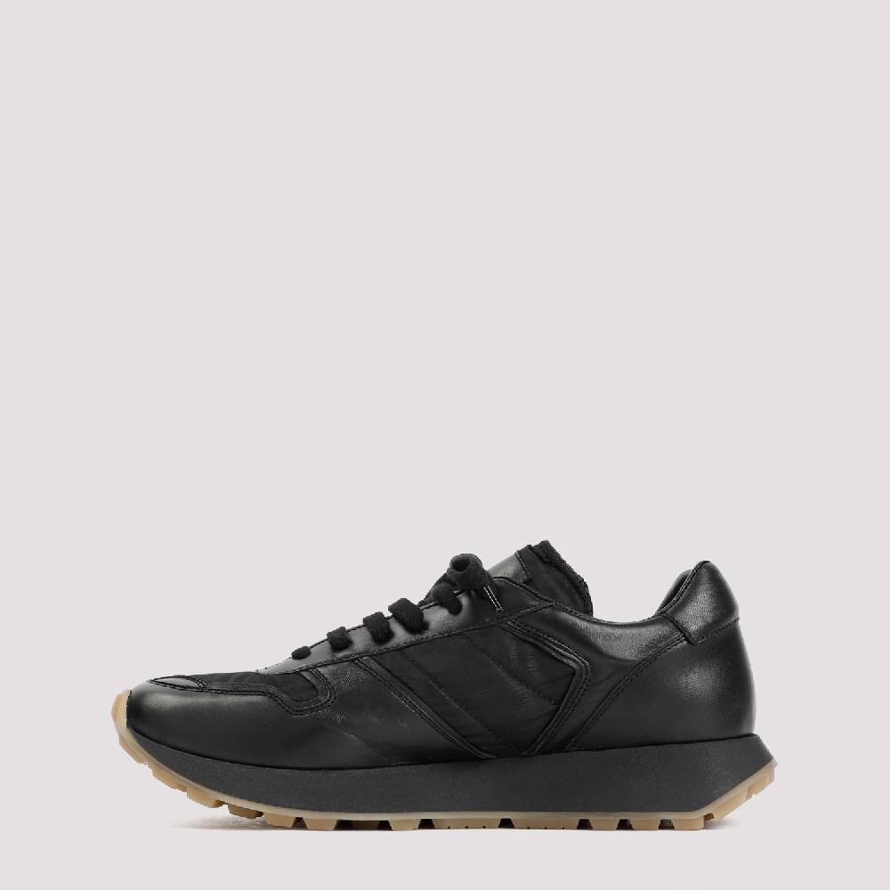 COMMON PROJECTS  Sneakers Uomo COMMON PROJECTS Pelle Nera Modello Track Nuovo