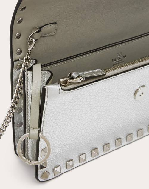 Red Valentino PORTAFOGLIO CON CATENA ROCKSTUD IN VITELLO GRANATO METALLIZZATO Prezzo Ridotto