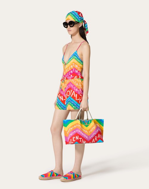 Red Valentino SHORTS IN CREPE DE CHINE VALENTINO CHEVRON 24 Enormi risparmi