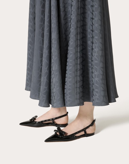 Red Valentino BALLERINA SLINGBACK ROCKSTUD BOW IN VERNICE E BORCHIE IN TONO Offerta Giorno del Papà