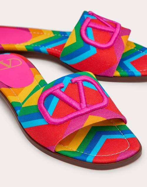 Red Valentino SANDALO SLIDE VALENTINO GARAVANI ESCAPE IN CANVAS CON STAMPA CHEVRON24 Only for today