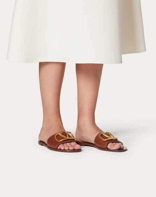 Red Valentino SANDALO SLIDER VLOGO SIGNATURE IN VACCHETTA GRANATA CON ACCESSORIO 50% di sconto con spedizione gratuita