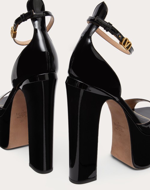 Red Valentino SANDALO CON PLATEAU VALENTINO GARAVANI TAN-GO IN VERNICE 155MM Fornitura limitata