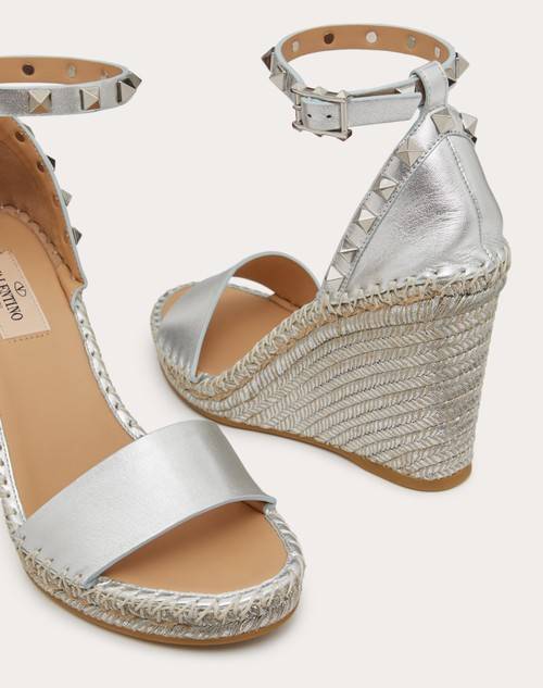 Red Valentino SANDALO ZEPPA ROCKSTUD DOUBLE IN NAPPA LAMINATA 105 MM In Linea
