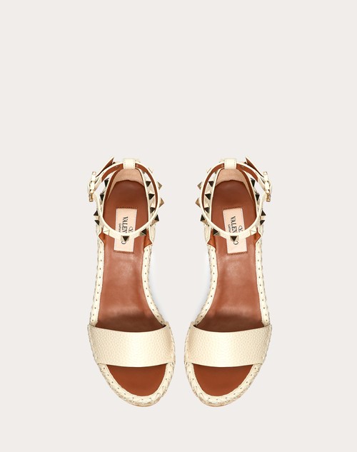 Red Valentino SANDALO ZEPPA ROCKSTUD DOUBLE IN VITELLO GRANATO 105MM Vendita
