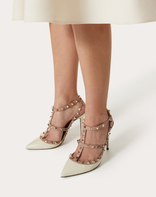 Red Valentino DÉCOLLETÉ ROCKSTUD IN VERNICE CON CINTURINI 100MM In Linea