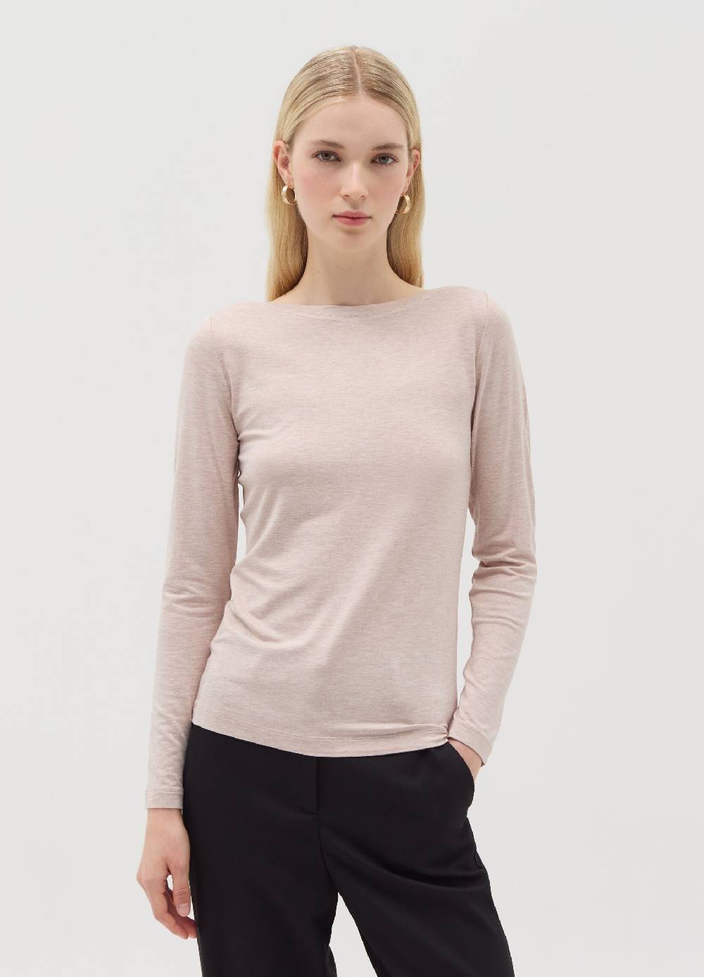 OVS T-shirt in viscosa stretch con scollo a barca Convenienza