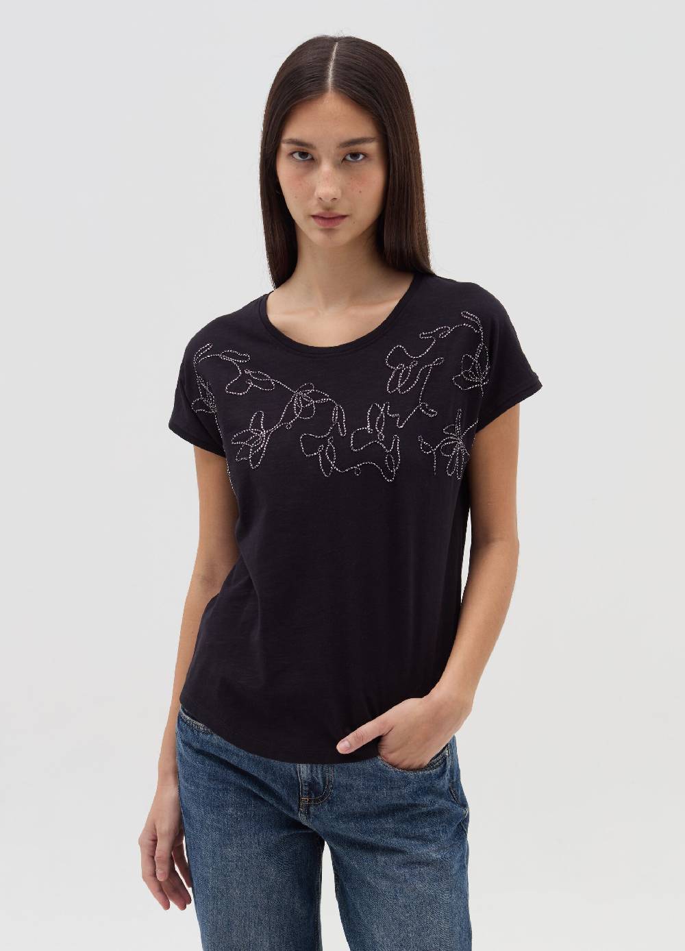 OVS T-shirt con ricamo floreale In Linea