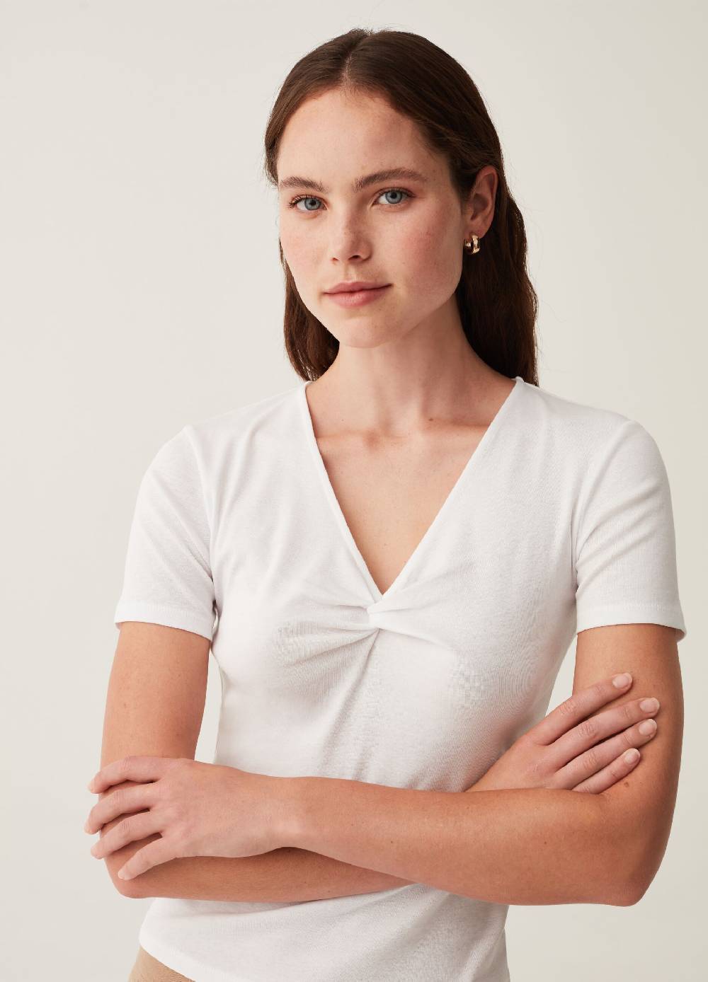 OVS T-shirt con scollo a V e nodo Acquista Ora