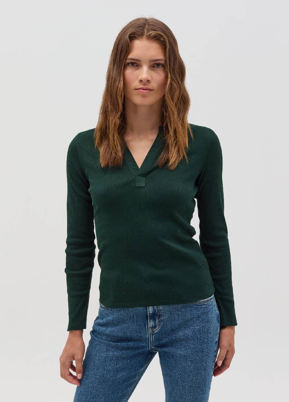 OVS T-shirt a costine sottili con scollo a V Sottocosto