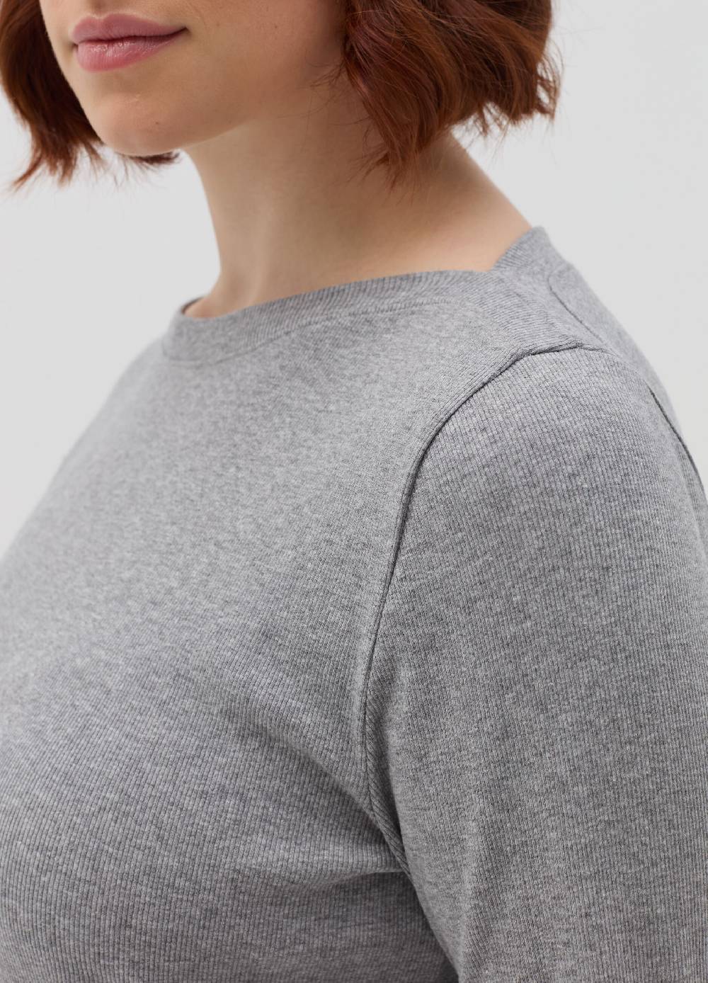 MYA T-shirt a costine con scollo a barca Curvy Offerta