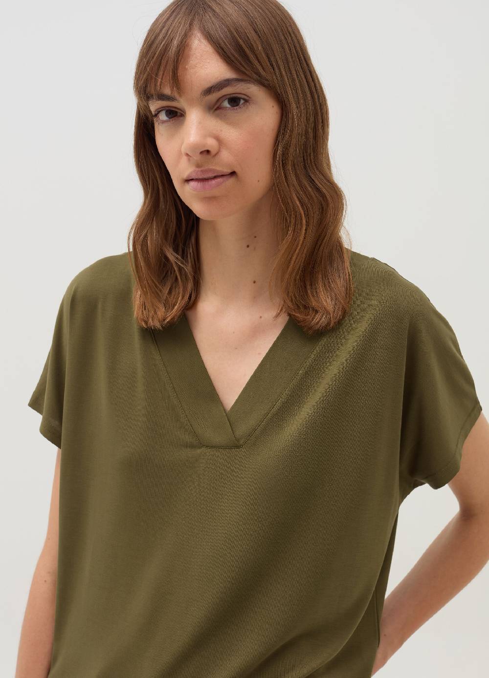 OVS T-shirt con scollo a V maniche a kimono Fino Al -60%