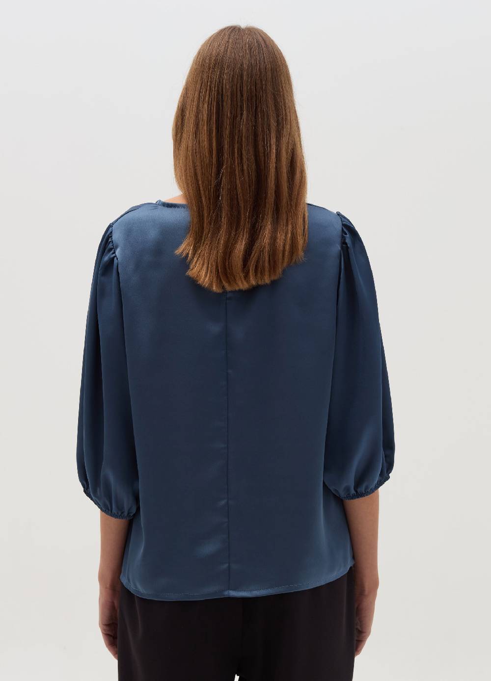 HYBRID Blusa in satin con maniche a sbuffo Spedizione Gratuita