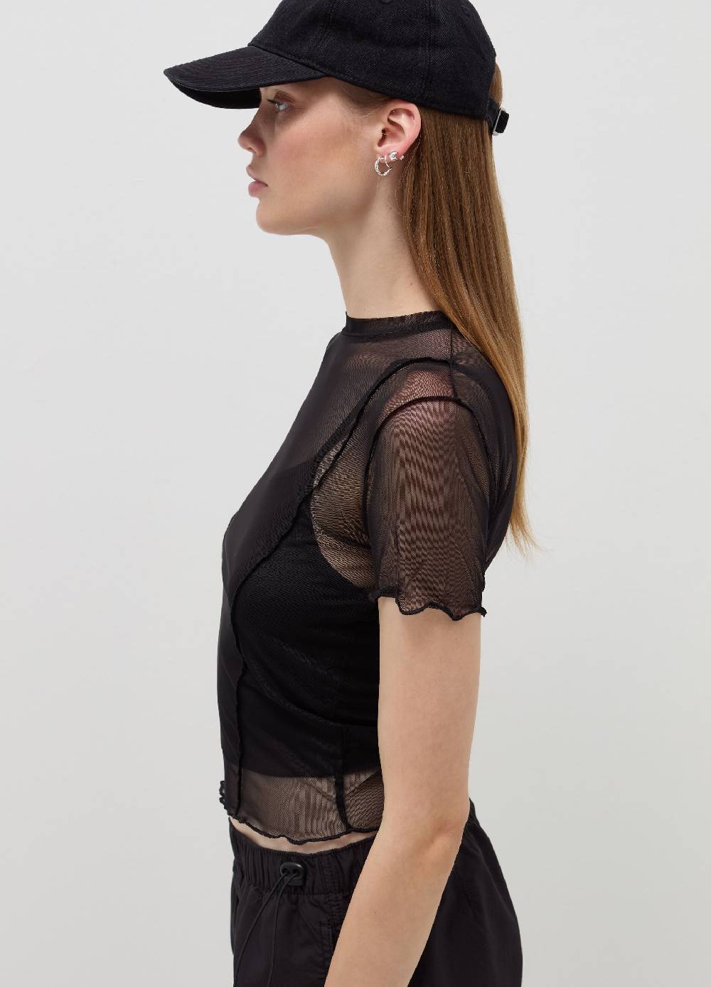 B. ANGEL T-shirt crop in mesh con profili ondulati Offerta