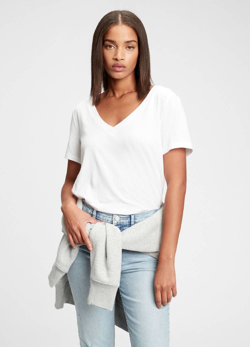 GAP T-shirt in cotone con scollo a V 2025