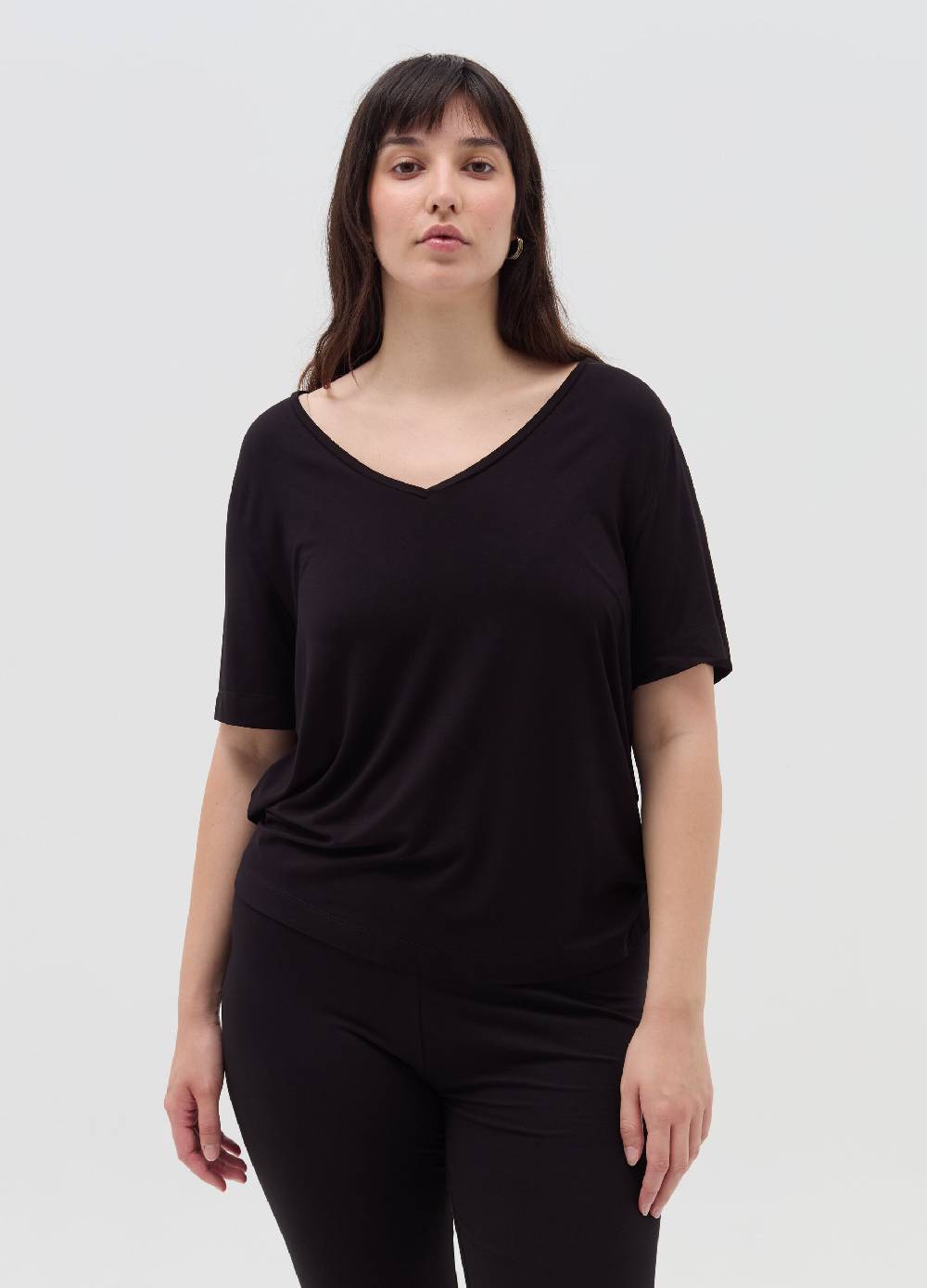 MYA T-shirt con scollo a V Curvy Consegna Veloce