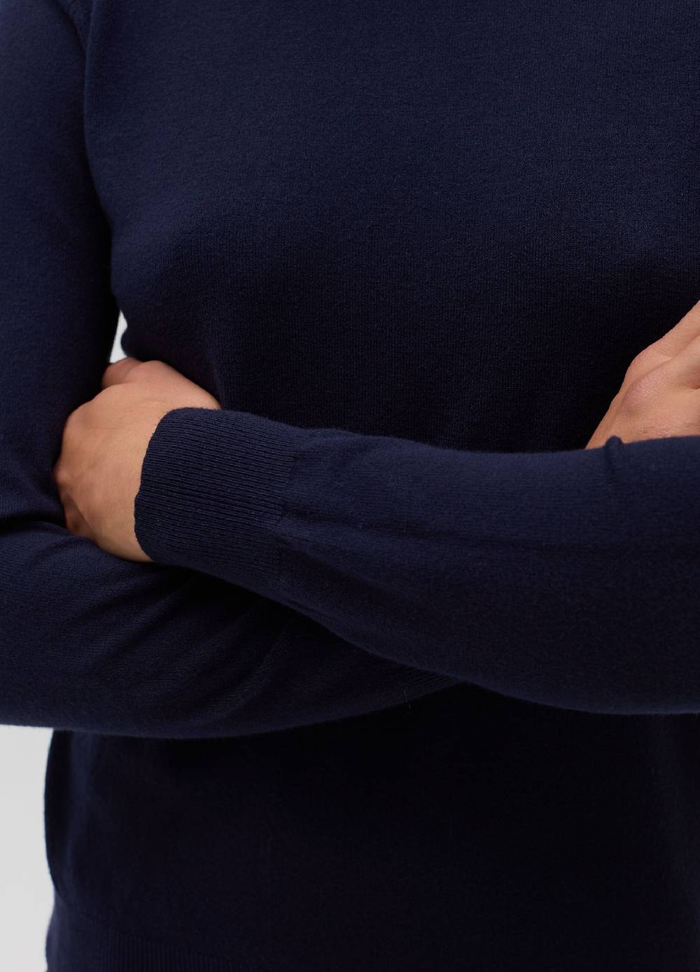 HYBRID Pullover a collo alto In Vendita
