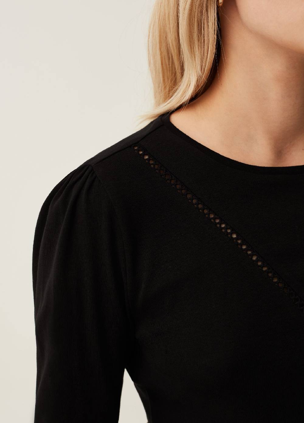 OVS T-shirt con dettaglio traforato Affare Del Giorno