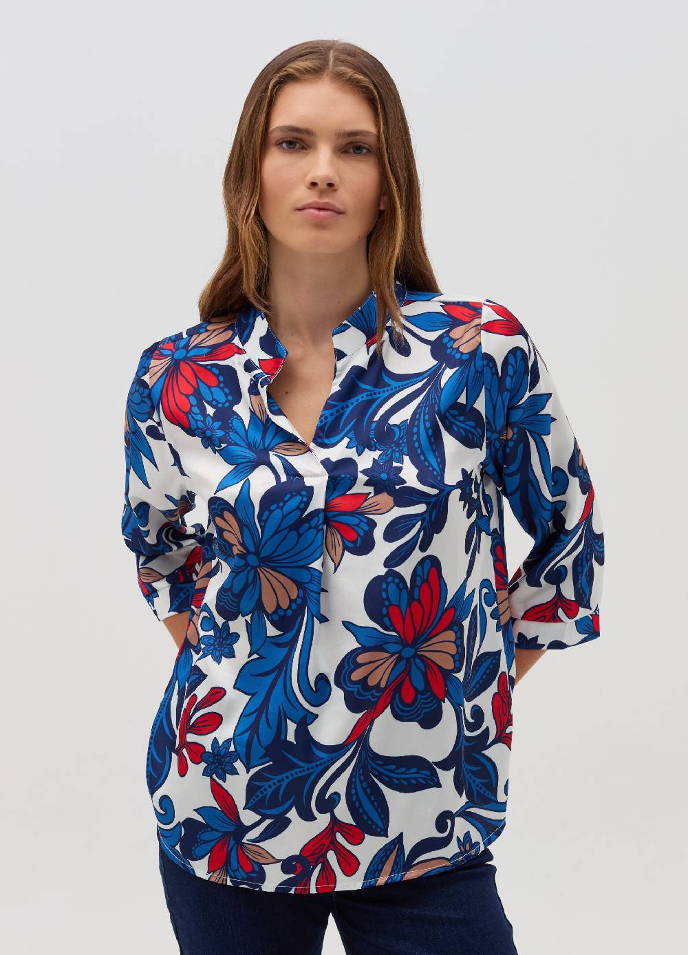 HYBRID Blusa floreale con maniche a tre quarti In Linea