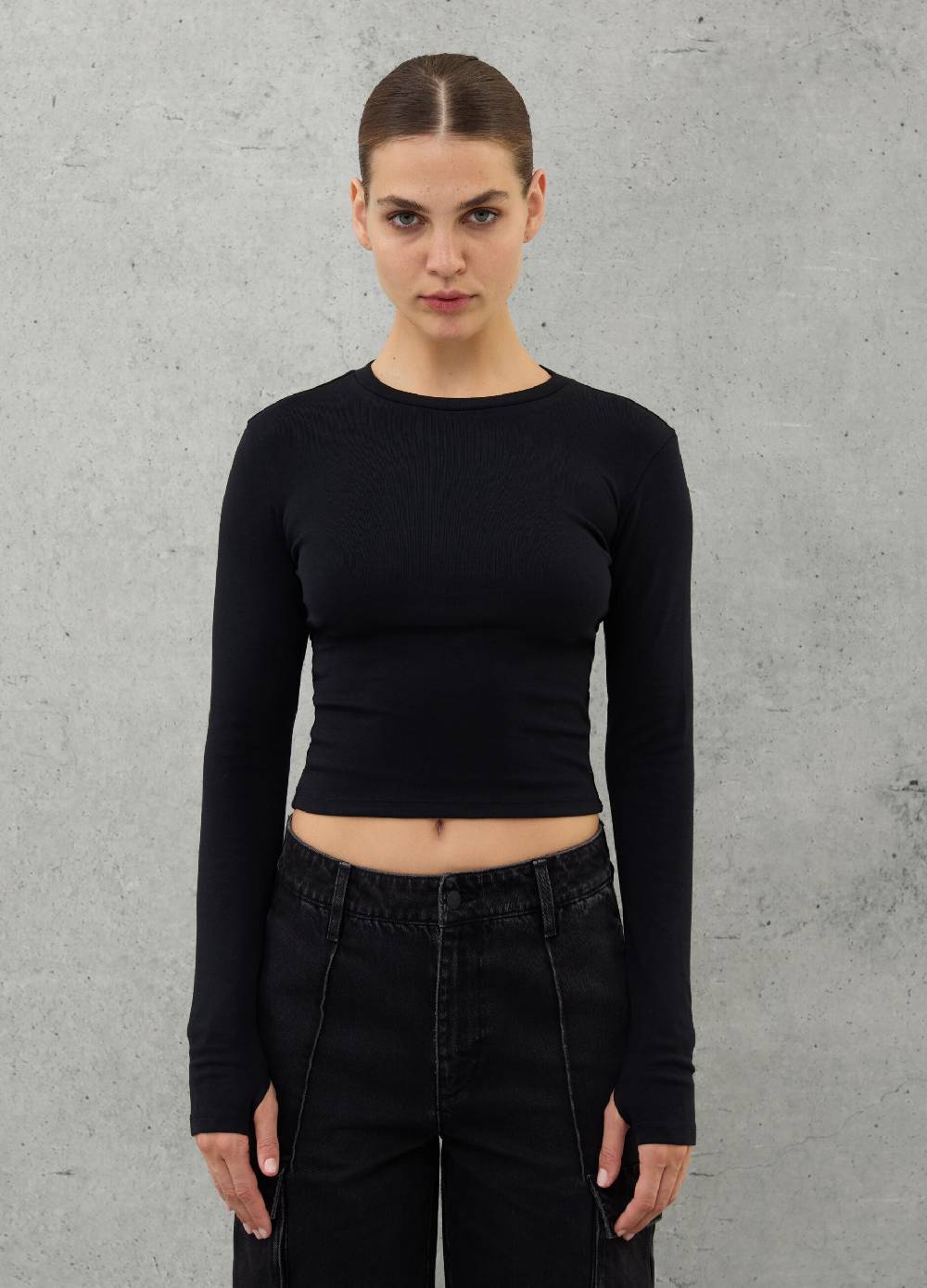 UTOPJA Crop Longsleeve T-shirt Black Spedizione Gratuita